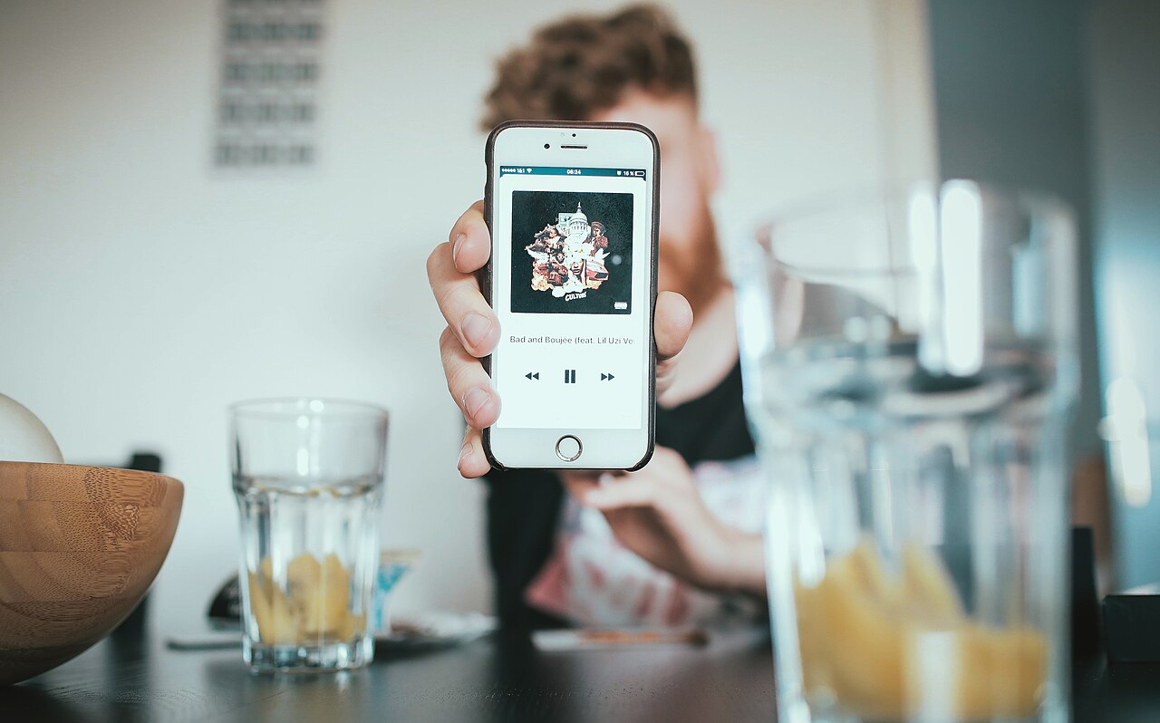 Phone screen in hand