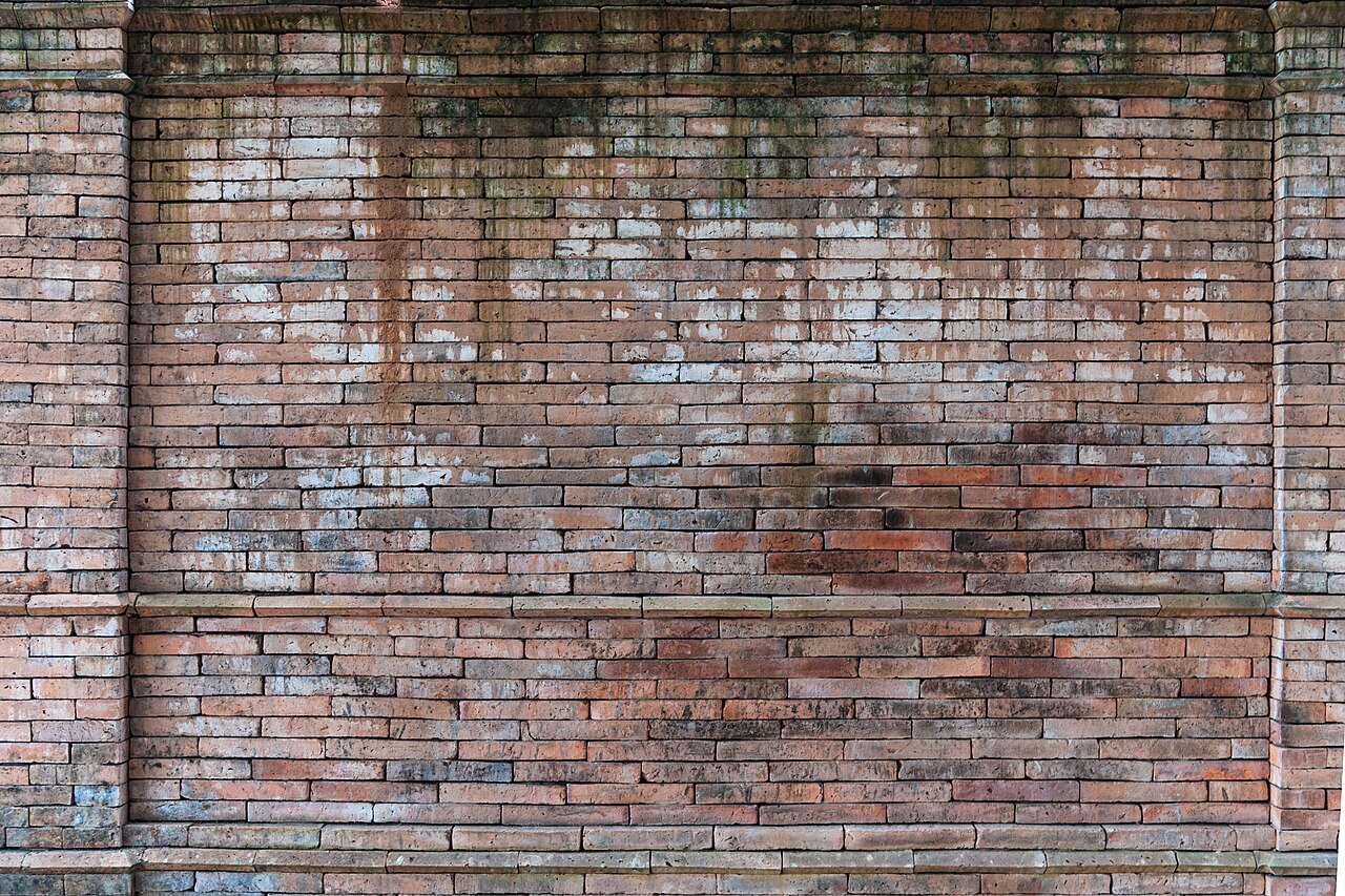 Weathered wall surface