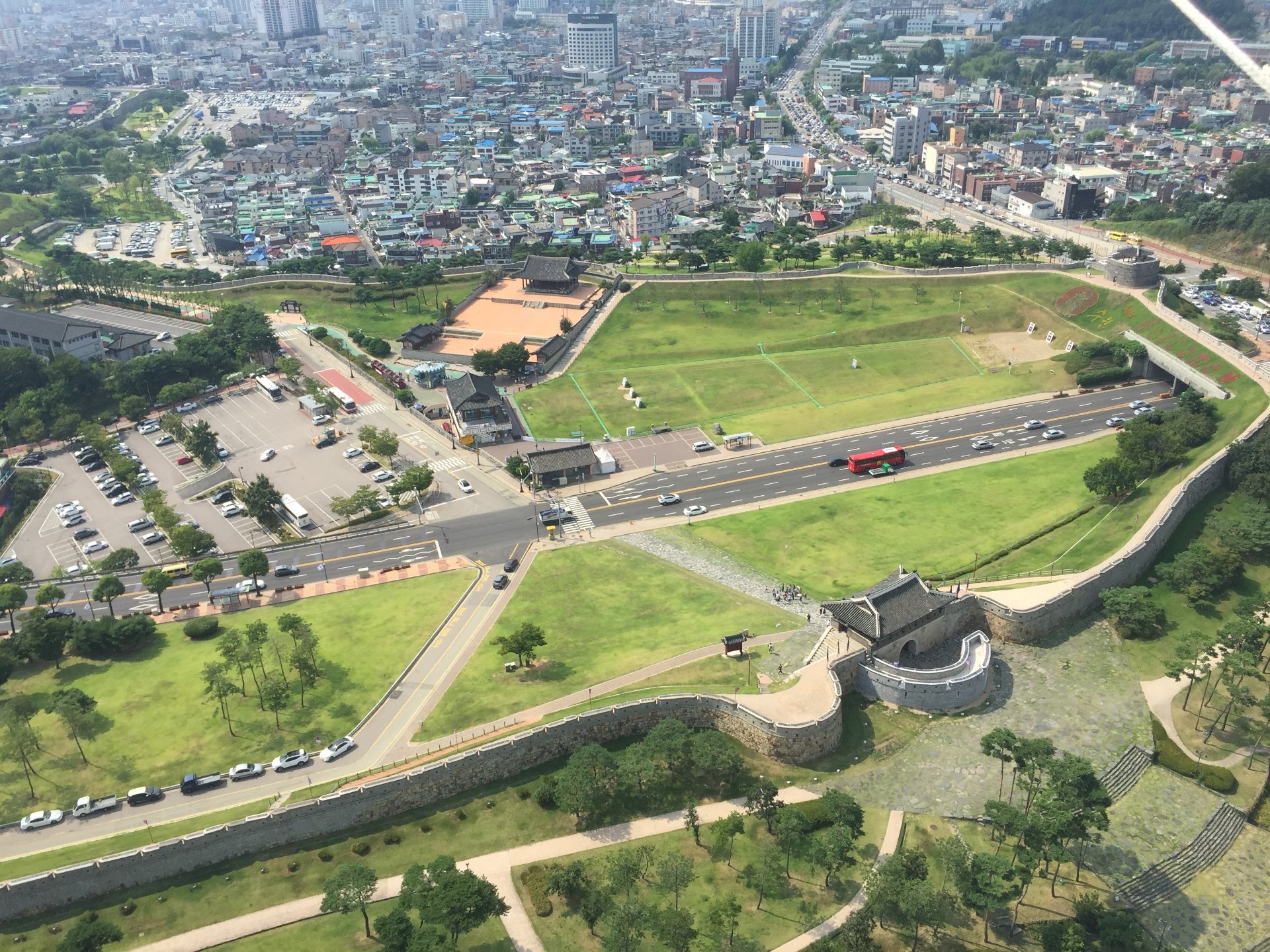 水原華城空拍與城郭