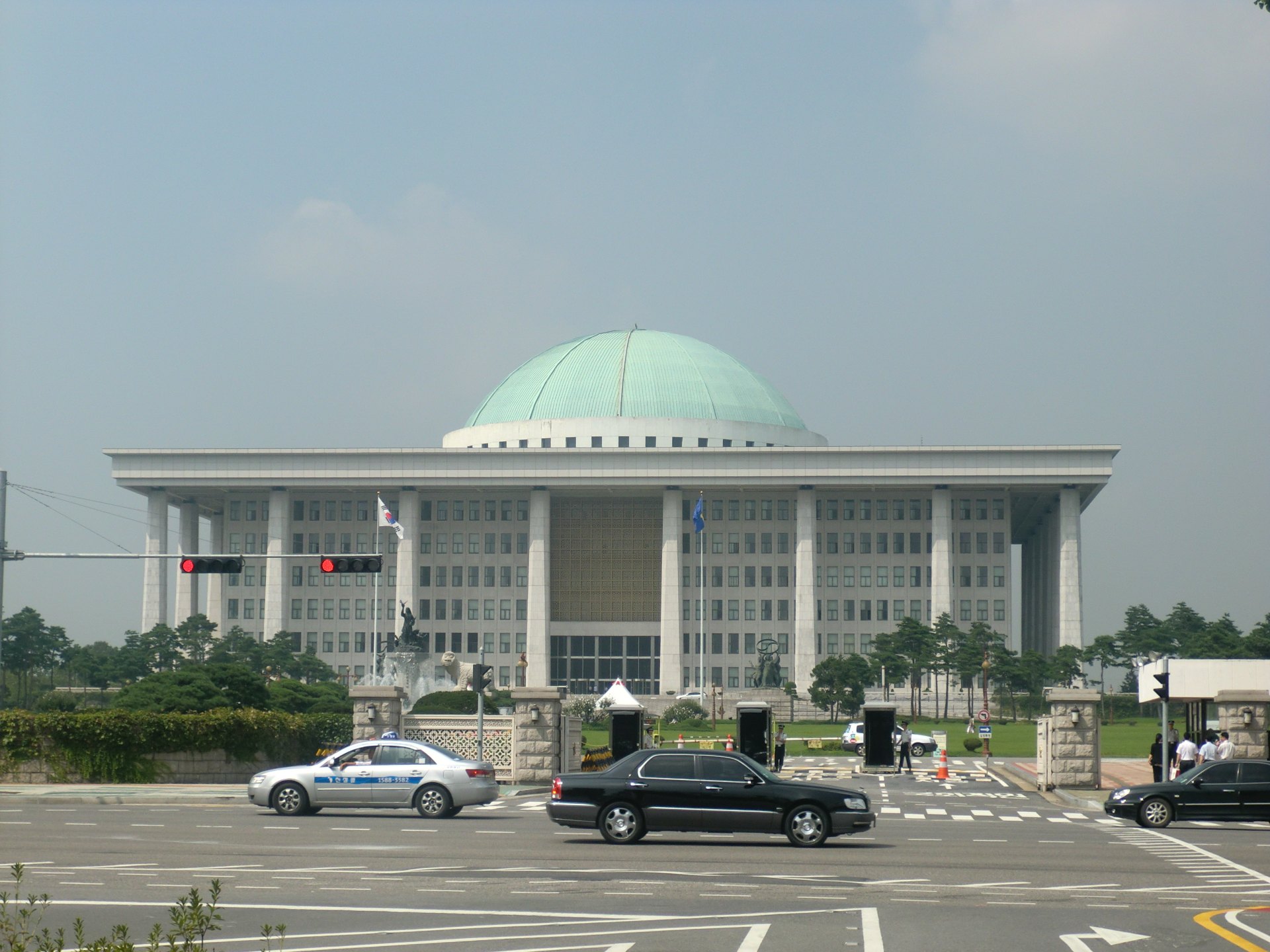 國會議事堂的圓頂與列柱