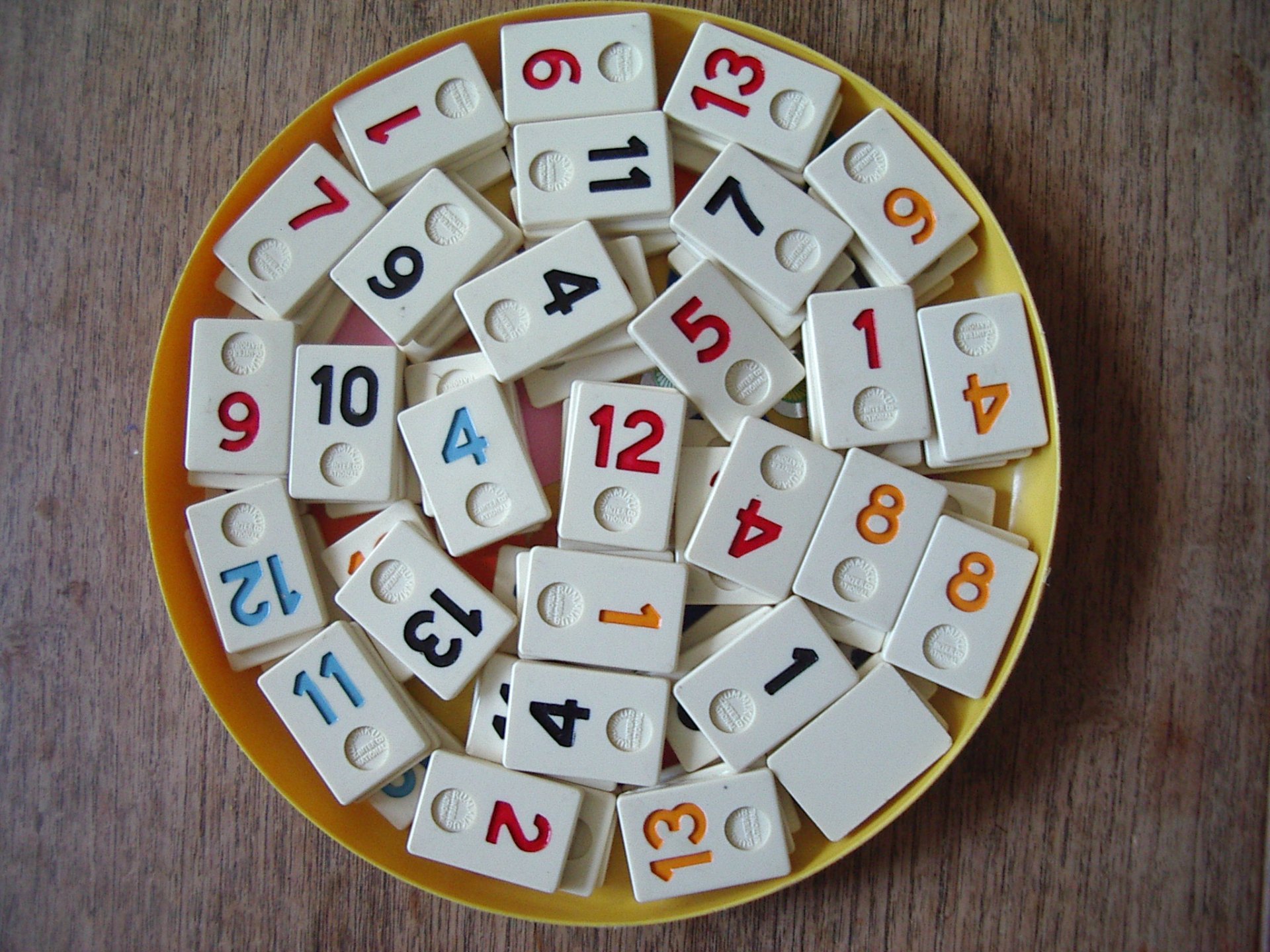Rummikub number tiles
