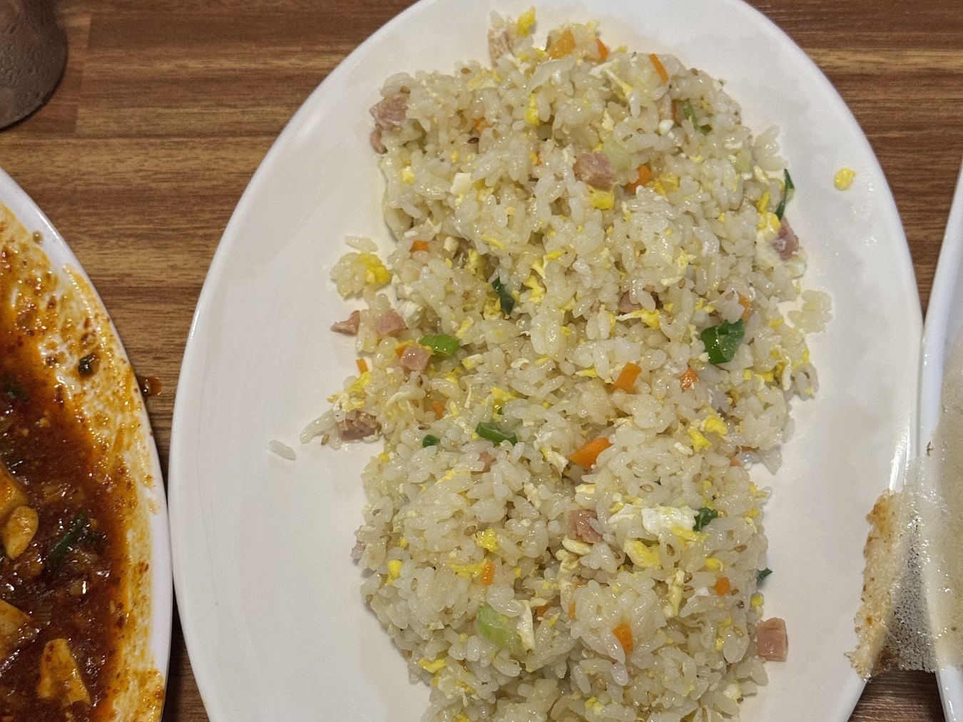 炒得粒粒分明的一盤炒飯