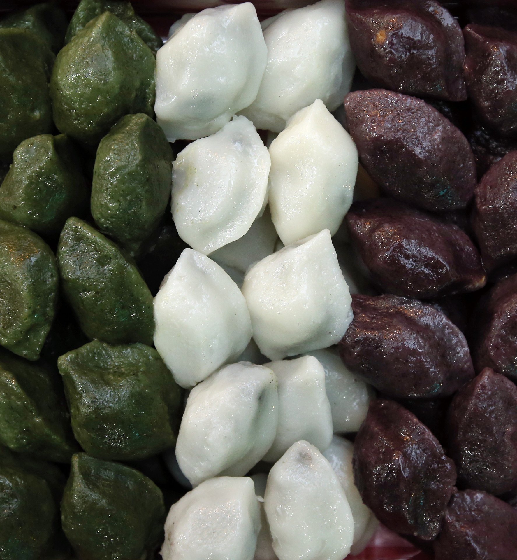 A busy Korean traditional market before Chuseok